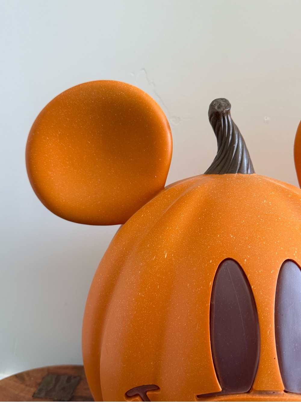 Pottery Barn Large Disney Mickey Mouse and Friends Pumpkin Luminary - Picture 2 of 6